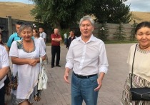 Бывший глава Киргизии Алмазбек Атамбаев заявил, что он был единственным, кто стрелял по спецназовцам, идущим на штурм его дома