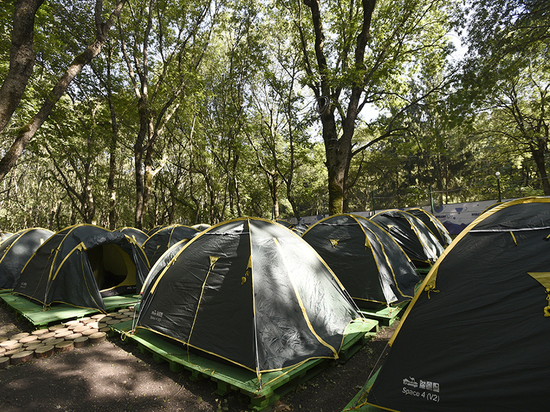 Сотни палаток и десятки шатров установили для участников форума «Машук-2019»