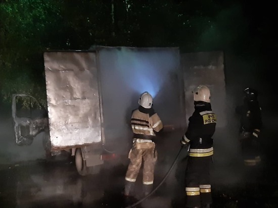 В Ярославле пожарные смогли предотвратить взрыв «Газели»