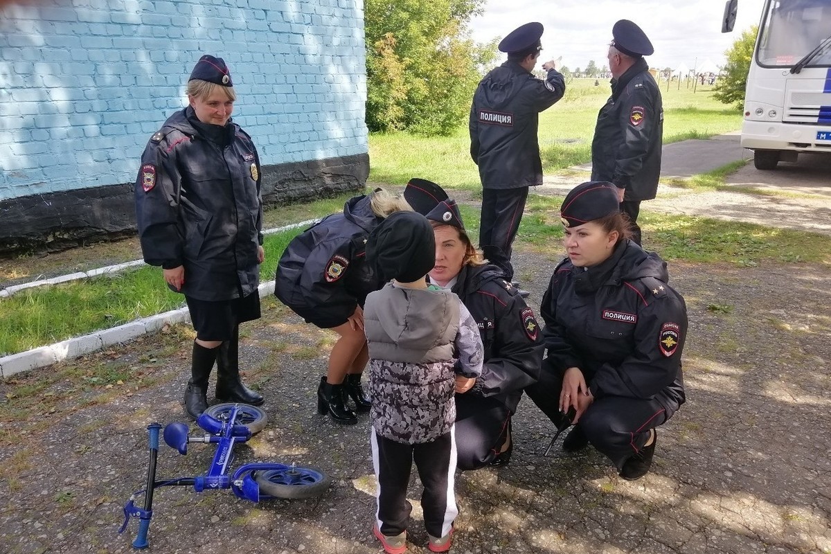 Картинка ребенок потерялся на улице