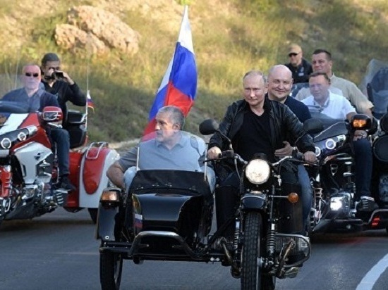 «Прокололись»: в Крыму ответили США по поводу визита Путина в Крым «Прокололись»: в Крыму ответили США по поводу визита Путина в Крым