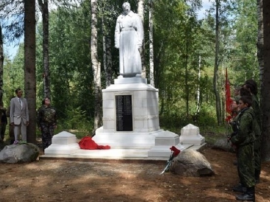 В Оленинском районе отреставрировали памятник