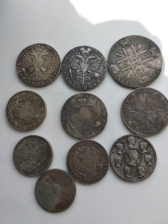 Жителю Ноябрьска продали поддельные «царские» монеты