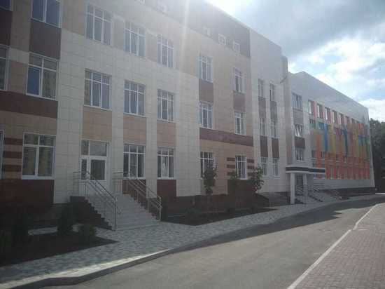 Самую большую школу на Северном Кавказе вводят в эксплуатацию в Ставрополе