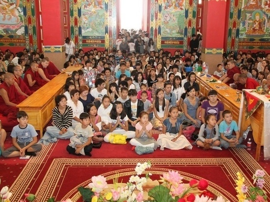 В  хуруле Калмыкии пройдут молебны для студентов и школьников