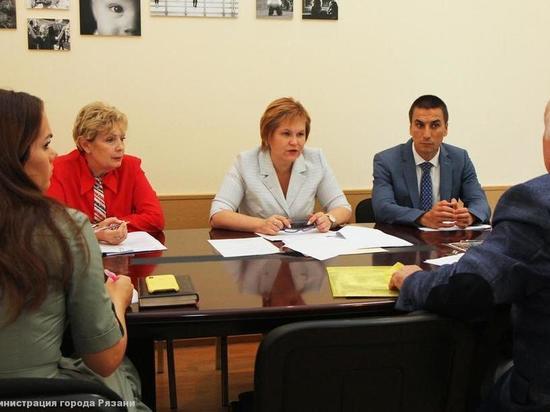 Рязанцы пожаловались Елене Сорокиной на парковку под окнами
