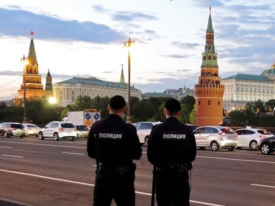 В Кремле нашли авиабомбу времен ВОВ