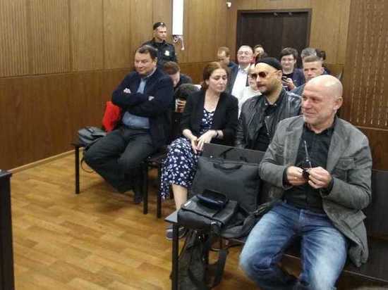 Серебренников прибыл на суд по делу «Седьмой студии»