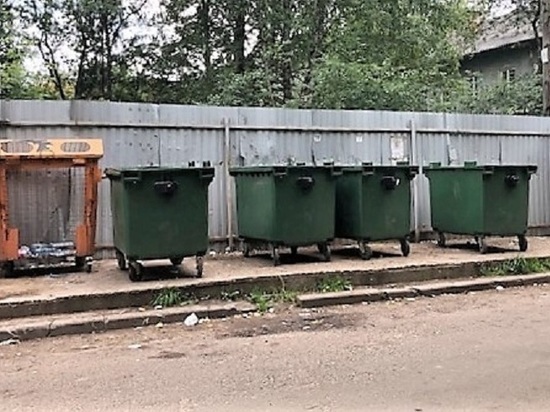 В Ржев доставят несколько десятков дополнительных мусорных контейнеров