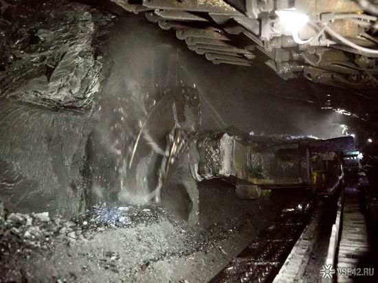 В Кузбассе из-за ЧП приостановили работу на шахте «Грамотеинская»