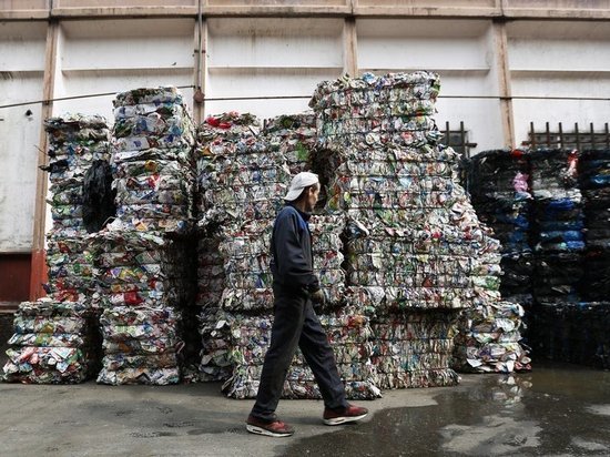 СМИ: Минприроды планирует заставить бизнес оплатить мусорную реформу