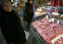Специалисты Федерального агентства государственной статистики изучили “продуктовый” бюджет среднестатистического гражданина РФ и пришли к выводу, что на покупку мяса соотечественники тратят около третьей части всех расходов на еду