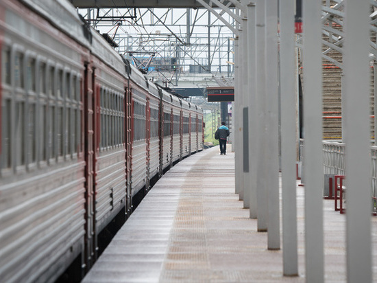 Поезда между Москвой и Тверью задержались из-за оказания медпомощи пассажиру