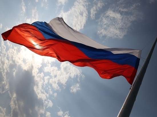 Экскурсиями и интерактивными программами отметят в Пскове День флага