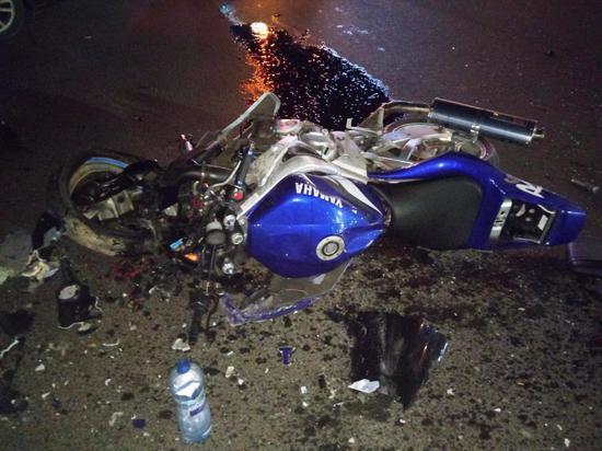 Пострадавший в ДТП мотоциклист получил перелом костей таза
