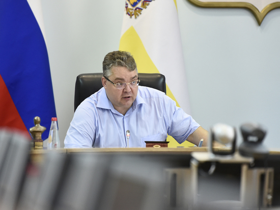 Губернатор Ставрополья поручил ответить на обращения на «прямую линию»