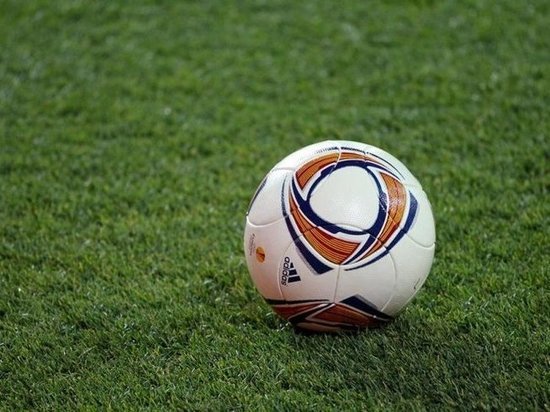 Футболисты Губкинского получат мячи с автографами главы ЯНАО