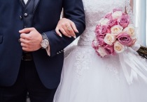 По данным Росстата, в первом полугодии 2019 года существенно снизилось количество зарегистрированных браков