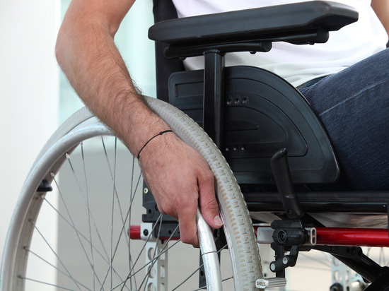 Брянскому инвалиду-колясочнику построили пандус после сообщений в СМИ