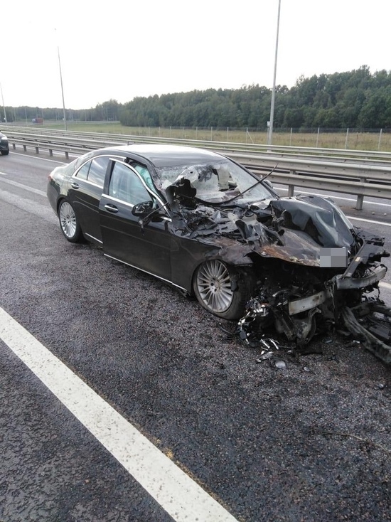 В Тверской области водитель разбил премиальный Mercedes