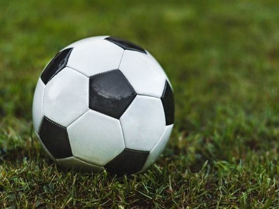 В Казани контрафактные мячи FIFA и «Аdidas» развернули отправителю