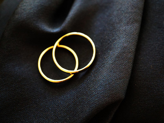 В Ноябрьске прокуратура разоблачила пять фиктивных браков