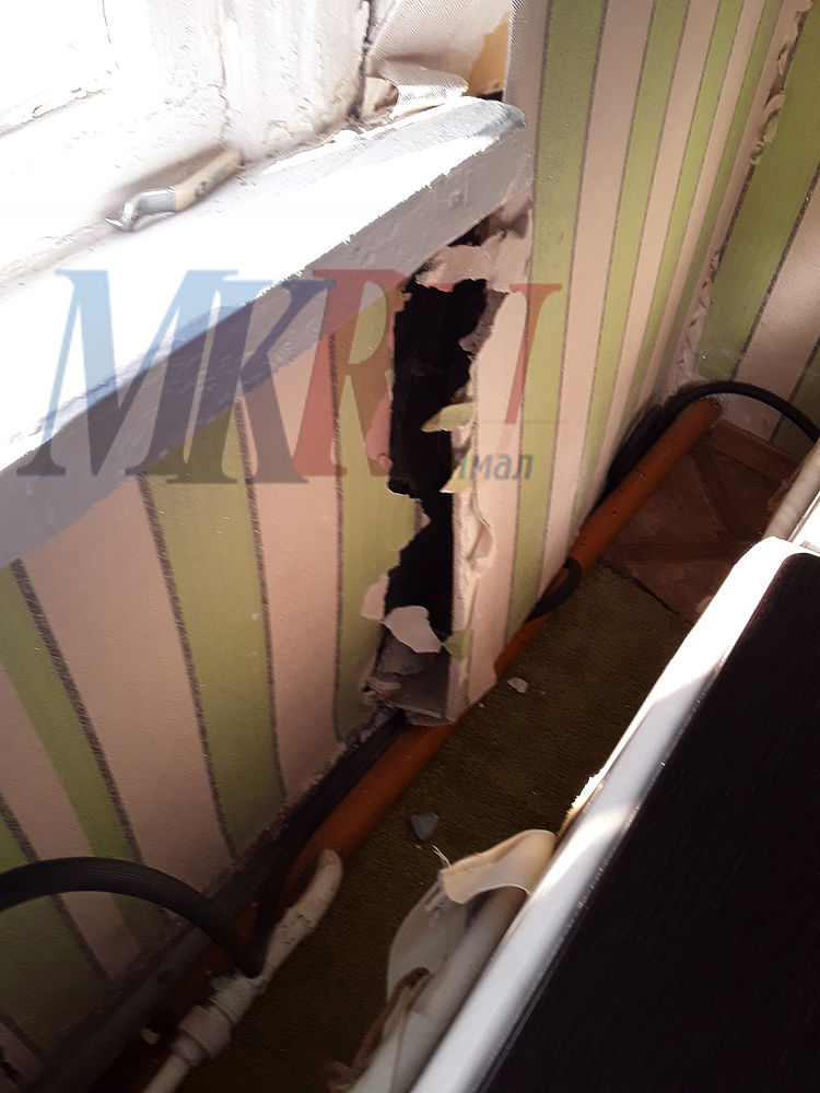 «Ночью слушаем треск стен и молимся»: дом в Салехарде продолжает разрушаться