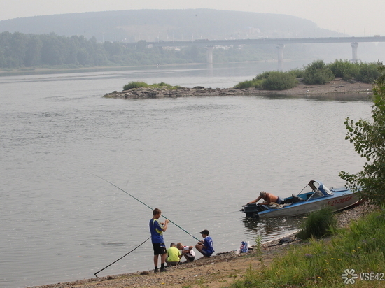 Рыбак из Новокузнецка погиб во время попытки спасти снасти