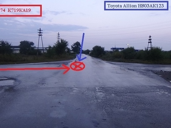 В Черногорске в ДТП пострадали двое детей В Черногорске в ДТП пострадали двое детей