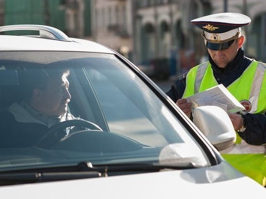 В Хакасии водители предъявляют инспекторам фальшивые СТС на автомобили