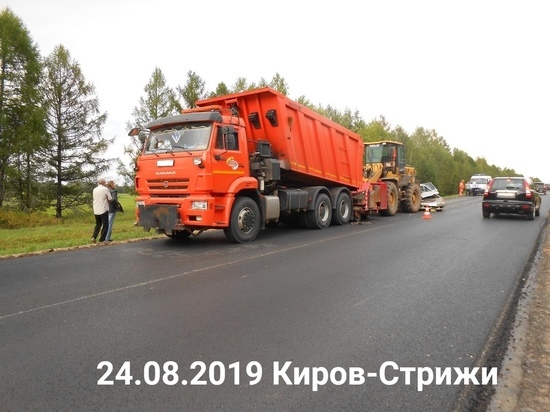 На трассе под Кировом погиб водитель ВАЗа