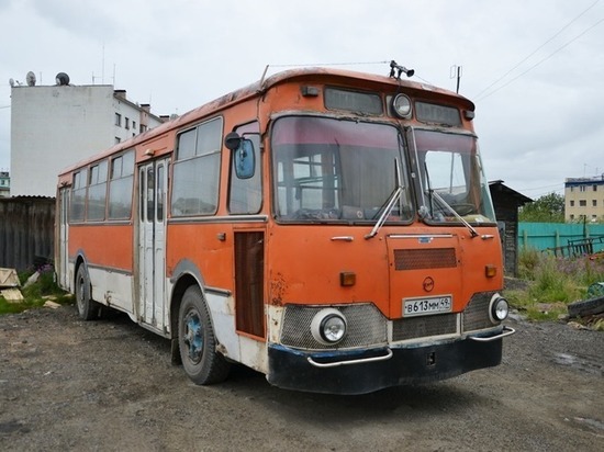 Легендарный автобус ЛиАЗ 677 сохранился на Колыме