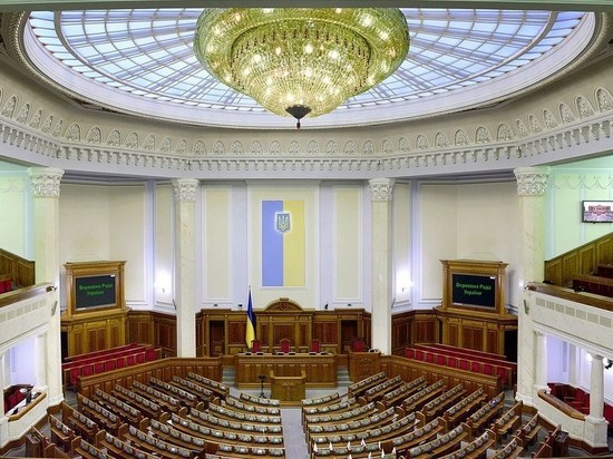 И сенсорные кнопки для голосования