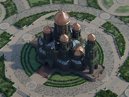 Наталья Поклонская: “Мозаики присоединения Крыма не стоит наносить на стены главного храма Минобороны”