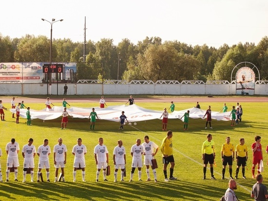 Члены нижегородского правительства и звезды эстрады сыграют благотворительный футбольный матч "6+"