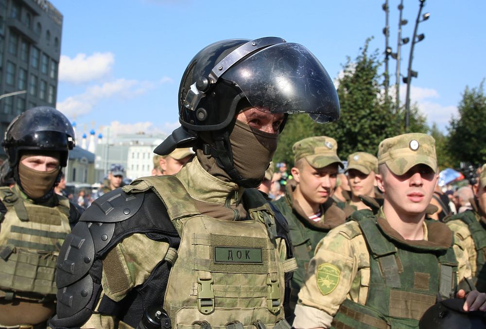 Кадры несогласованного шествия в Москве: силовики полностью сменили тактику