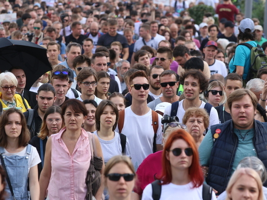 В Москве прошло несогласованное шествие: Соболь не задержали