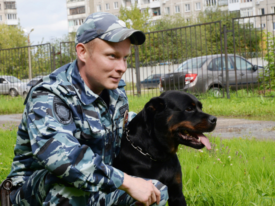 Сотрудник Пермского полка патрульно-постовой службы с помощью собак раскрыл немало преступлений