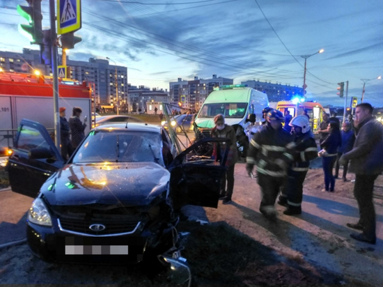 Полиция Чебоксар уточнила количество пострадавших в ДТП со «скорой»
