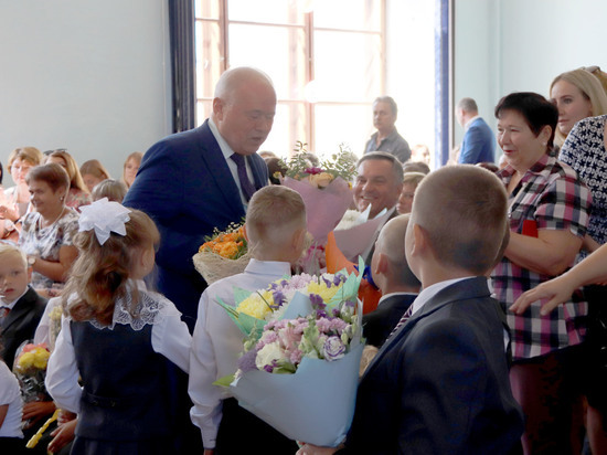 Александр Иванов поздравил учащихся школы №3 Калуги
