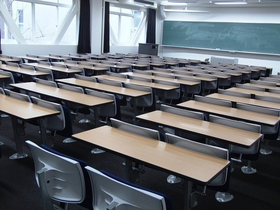 Более 30 детей в начале учебного года не сели за парты в Чите