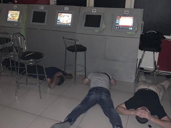 В Краснодаре сотрудники ФСБ «накрыли» подпольный игровой клуб