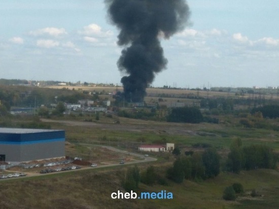 Пожар на базе НПО «Экология» в Чебоксарах: горят емкости с мазутом