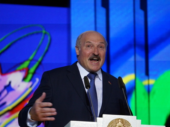 Лукашенко: нам никто не запретит смотреть на Запад и Восток