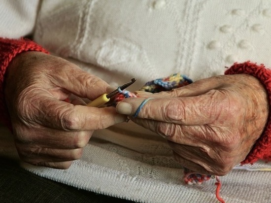 Под Орлом мошенницы лишили сбережений 82-летнюю женщину