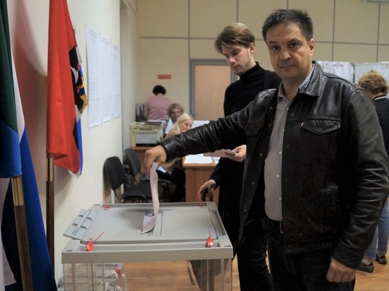 Председатель Совета регионального отделения партии "Справедливая Россия" Игорь Глухов принял участие в выборах