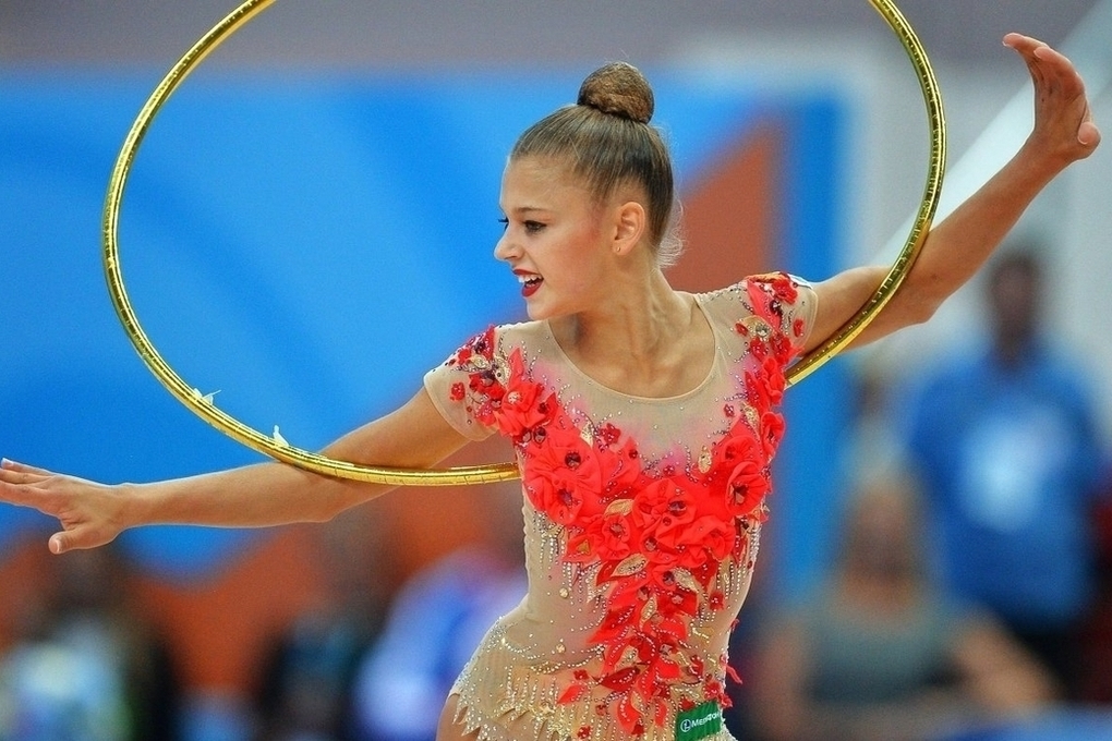 Чемпионка мира по художественной гимнастике потеряла сознание на турнире