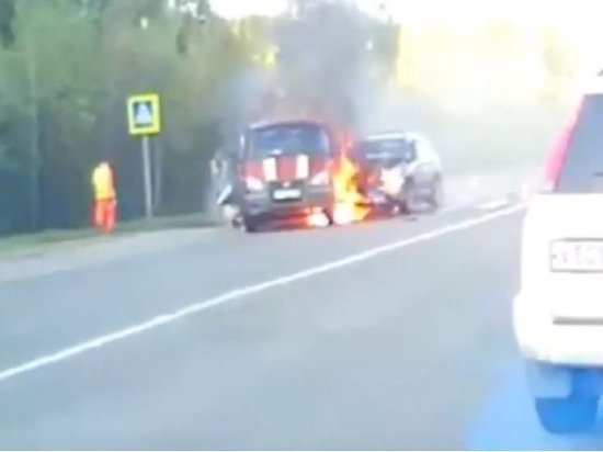 Из-за столкновения в Ангарске загорелись три авто