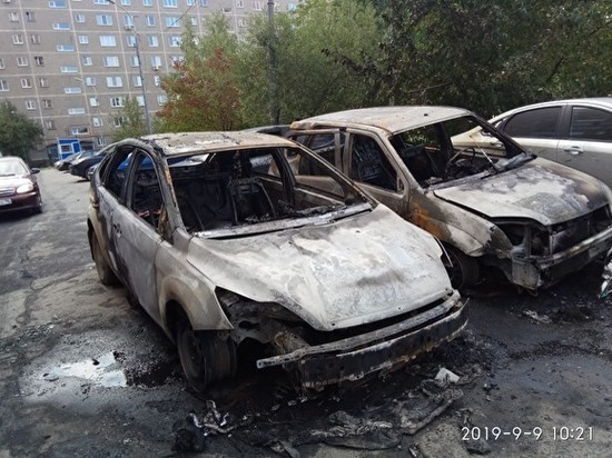 Перед судом по делу "Бухты Квинс" сгорел автомобиль оппонента шансонье Александра Новикова
