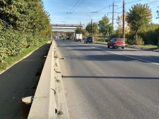 В Кирове с одной из улиц украли 10 "ливневых" решёток